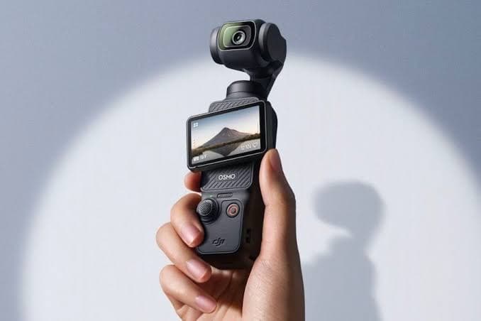 DJI Osmo Pocket 3 Creators Combo Rental