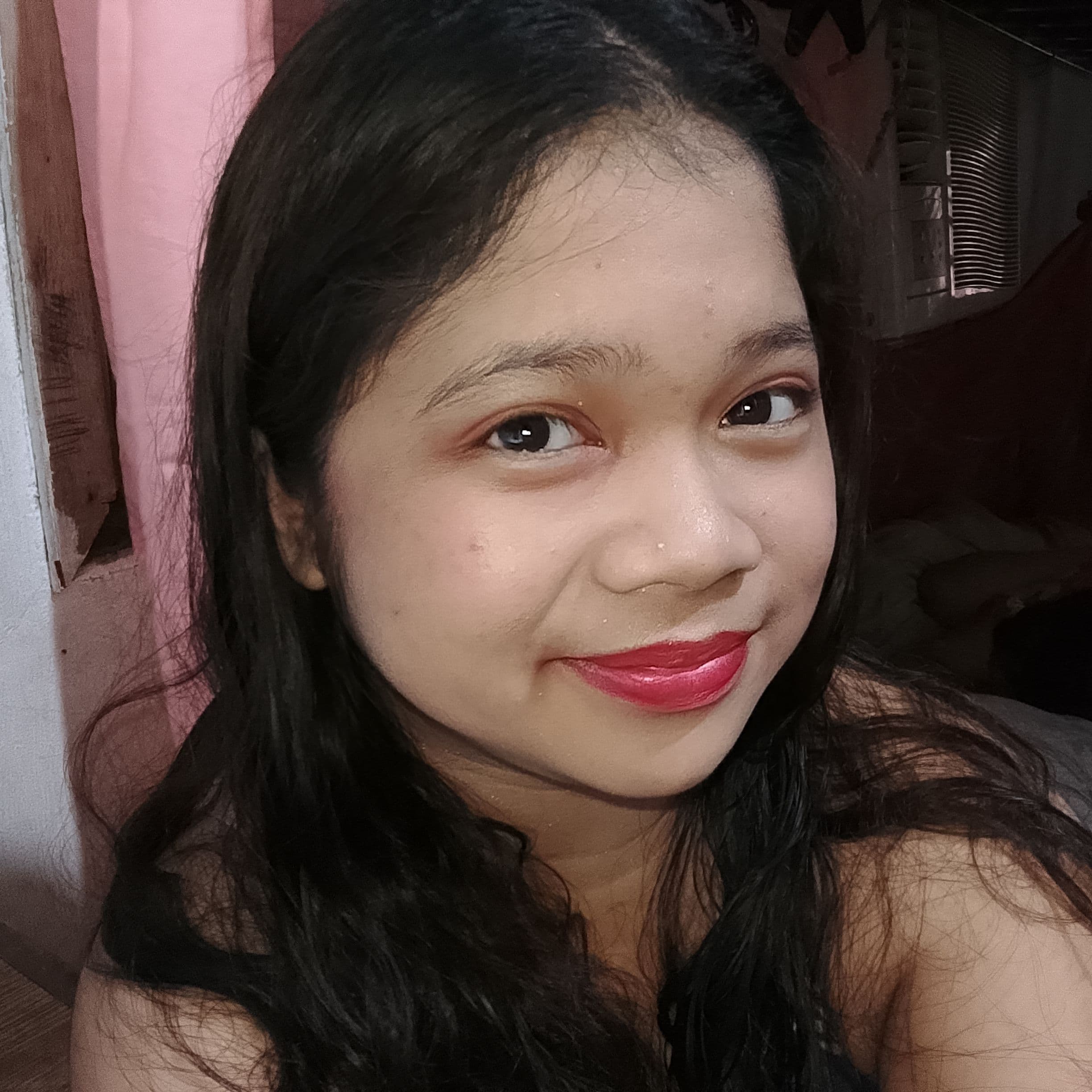 Mik Francesca Lozada