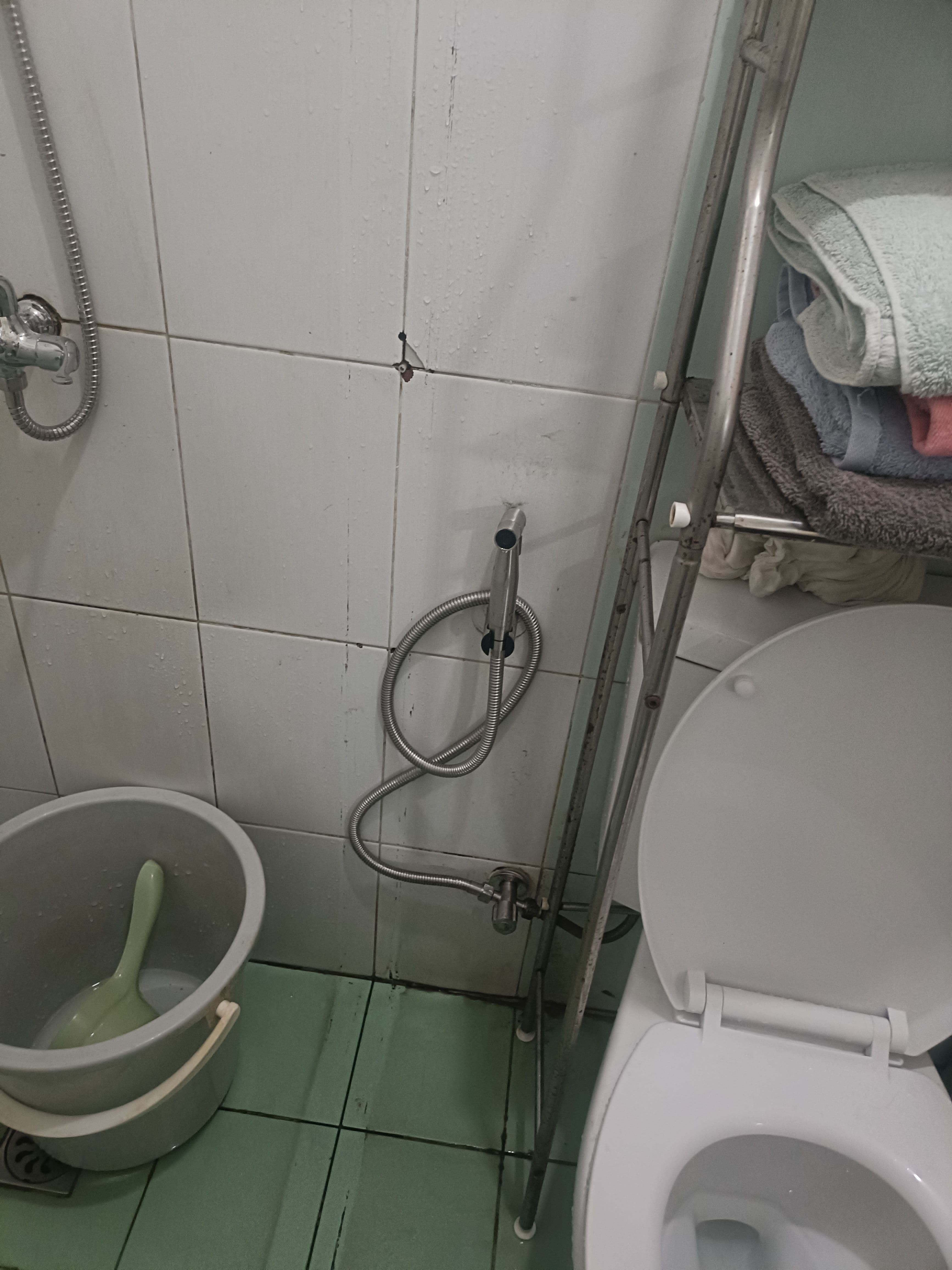 Install fixtures any type and piping water line and sewage at waste